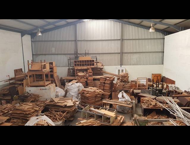 450M² FACTORY TO LET IN TRIANGLE FARM